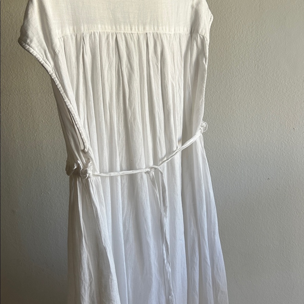 Free People White Maxi Dress with V-Neck and Cap Sleeves - Picture 12 of 14